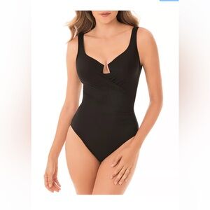 Miraclesuit Must Have Escape Underwire One Piece Swimsuit Size 16 NWT